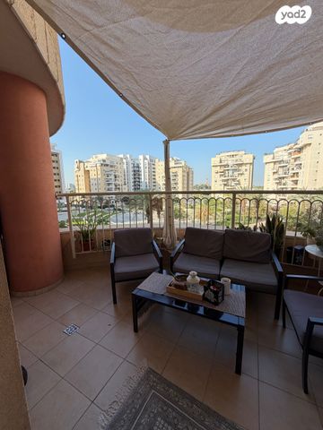 דירה, אסירי ציון, קרית שלום, תל אביב יפו