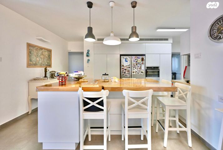 דירה, האימהות, סביוני נצר סירני, נס ציונה