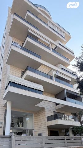 דירה, שדרות בנימין 77, מרכז העיר דרום, נתניה