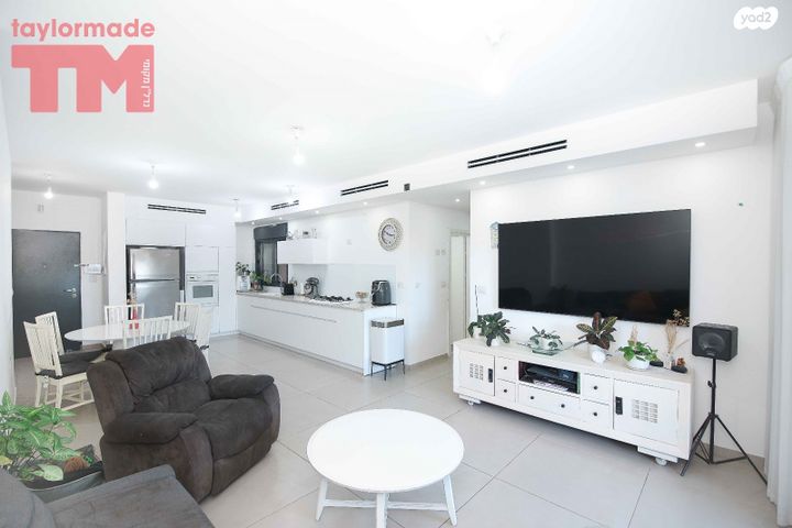 דירת גן, שעורה, עמירם, פרדס חנה כרכור