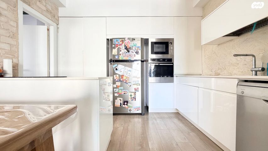 דירה, כרמל 16, אחוזת הנשיא, רחובות