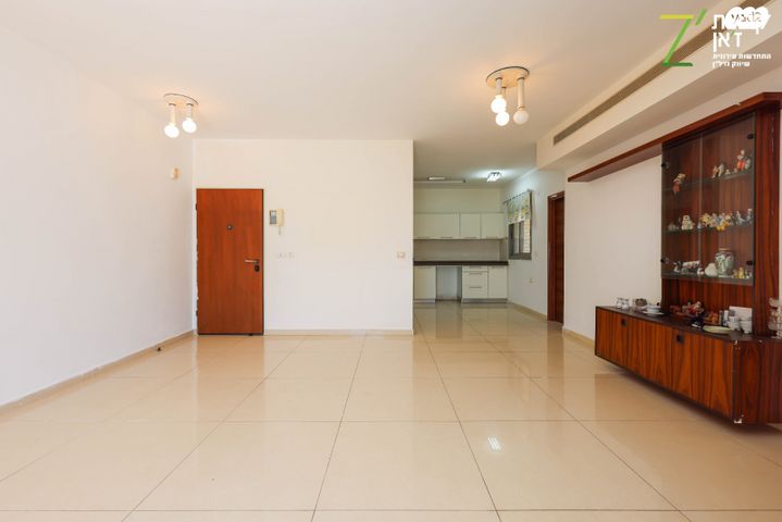 דירה, שמואל הנגיד 7, מרכז, הרצליה