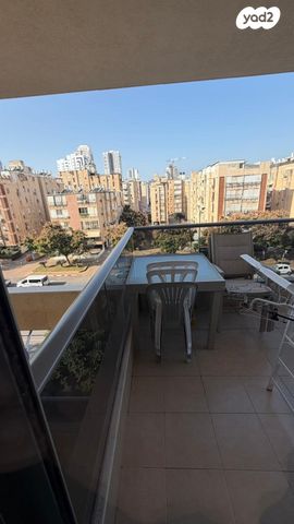 דירה, שדרות בנימין 77, מרכז העיר דרום, נתניה