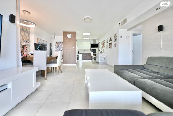 דירה, האימהות, סביוני נצר סירני, נס ציונה