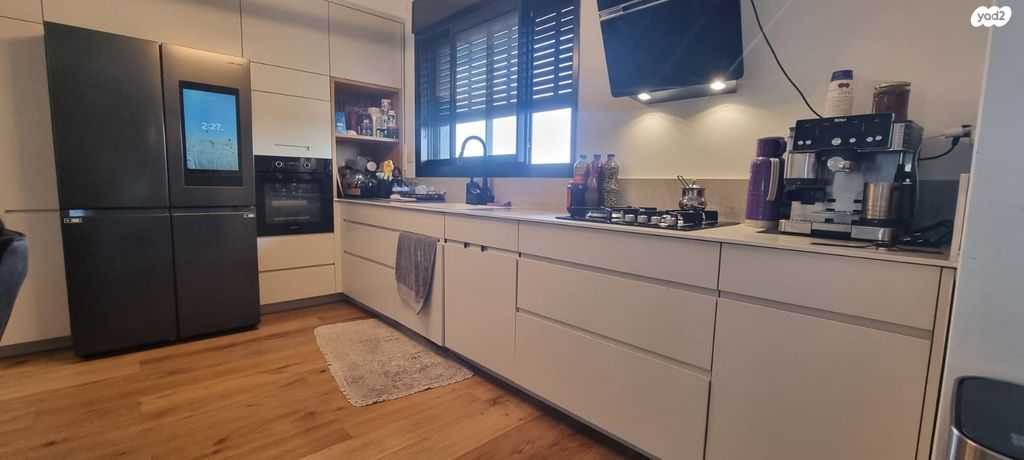 גג/ פנטהאוז, קיסריה