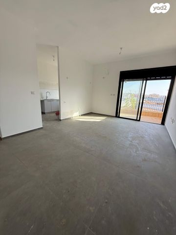 דירה, רמת יורם, נתיבות