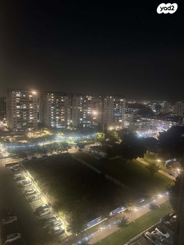 דירה, יהוד מונוסון