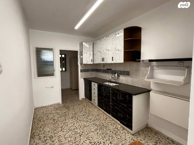 דירה, אשכולות, כרמיאל