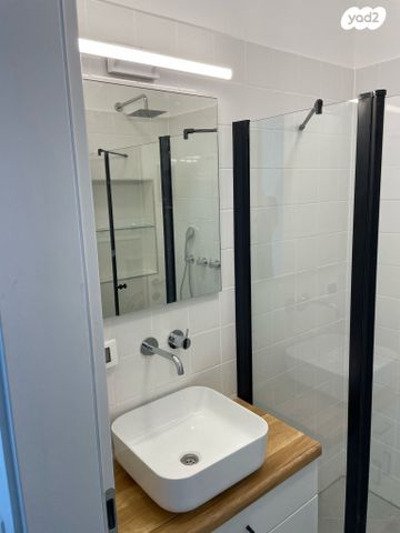 דירה, מעפילי אגוז 35, נווה חן, תל אביב יפו