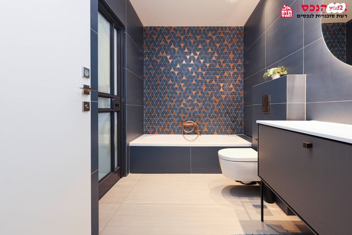 גג/ פנטהאוז, מתחם מרכזי, גני תקווה