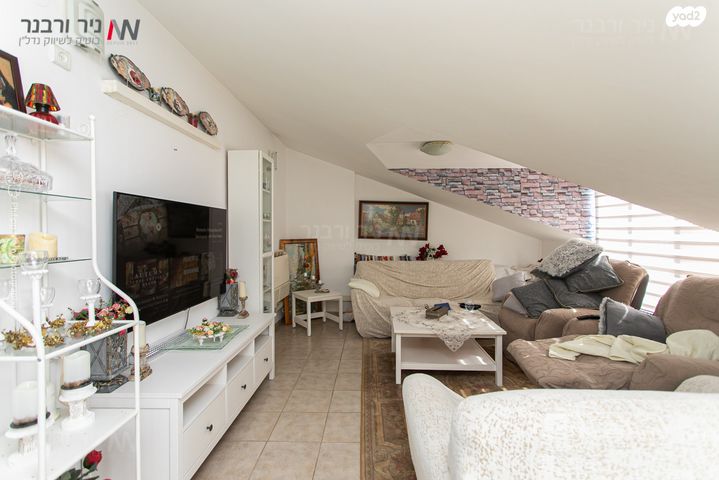 גג/ פנטהאוז, אחוזה, חיפה