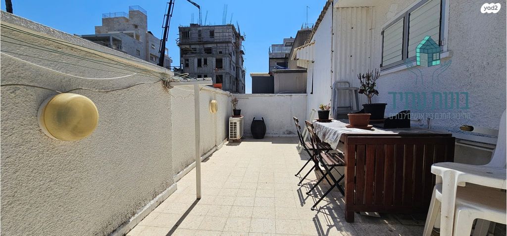 בית פרטי/ קוטג', מוהליבר 10, נתניה