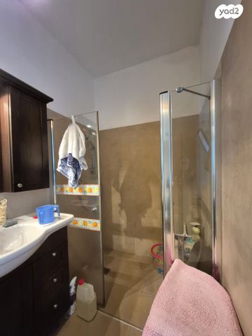 דירת גן, א.מ. ברכיהו, ירושלים