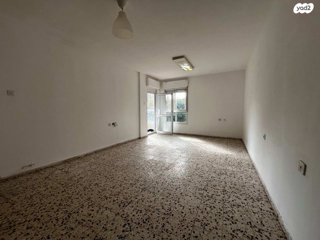 דירה, אשכולות, כרמיאל