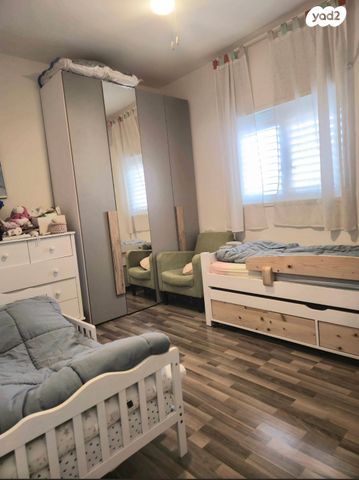 דירה, הוד השרון