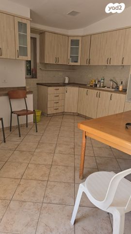 דירת גן, מרדכי היהודי, ירושלים