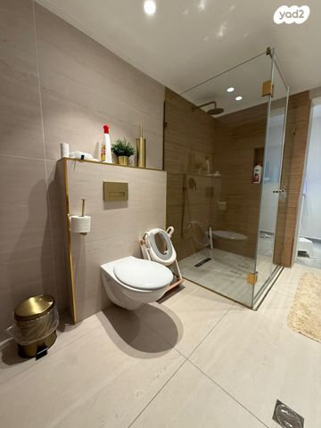 דירה, ליבנה, יצחק שמיר, נהריה