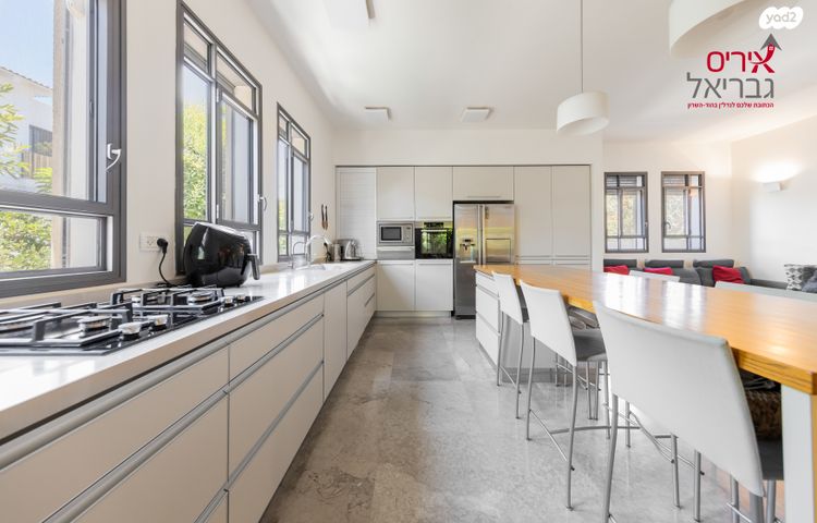 בית פרטי/ קוטג', פסנתר, מתחם האצבע, הוד השרון