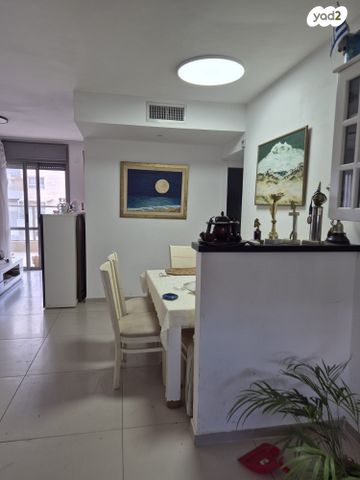 דירה, אתרוג, החורש, חריש