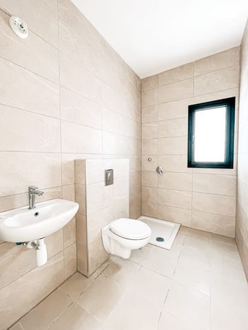 דירה, יפה ירקוני, בת ים