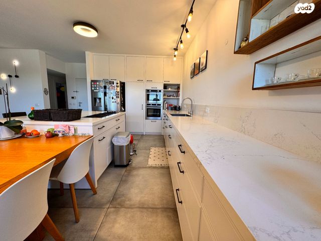 דירה, דליה רביקוביץ, מרכז, הרצליה