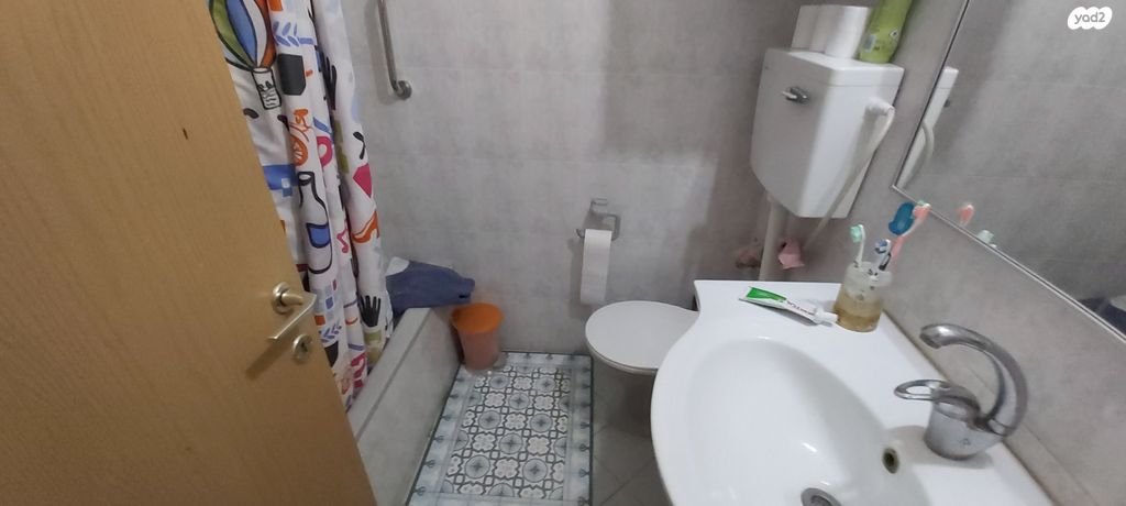 דירה, דוד המלך 11, יהושפט, ערד