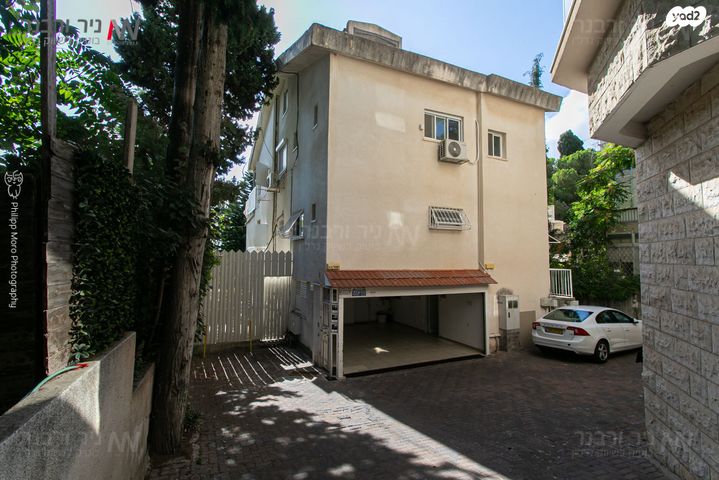 גג/ פנטהאוז, אחוזה, חיפה