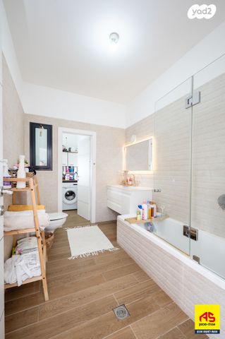 דירה, הצפירה, פרדס חנה כרכור