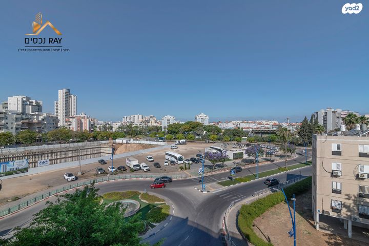 דירה, הדרור, נאות בן גוריון, יבנה