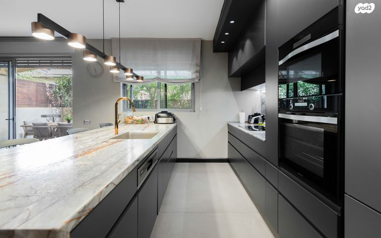 דירה, הוד השרון