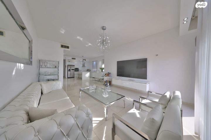 גג/ פנטהאוז, אלונים, קרית אתא