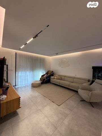 דירה, ליבנה, יצחק שמיר, נהריה