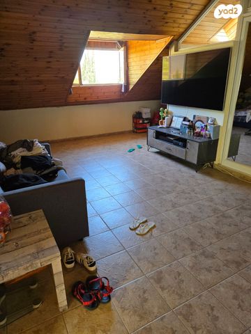 דירה, שמואל תמיר כצנלסון, פסגת זאב, ירושלים