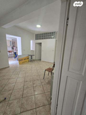 דירת גן, מרדכי היהודי, ירושלים