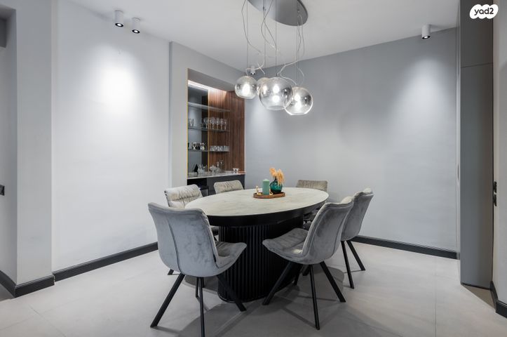 דירה, הוד השרון