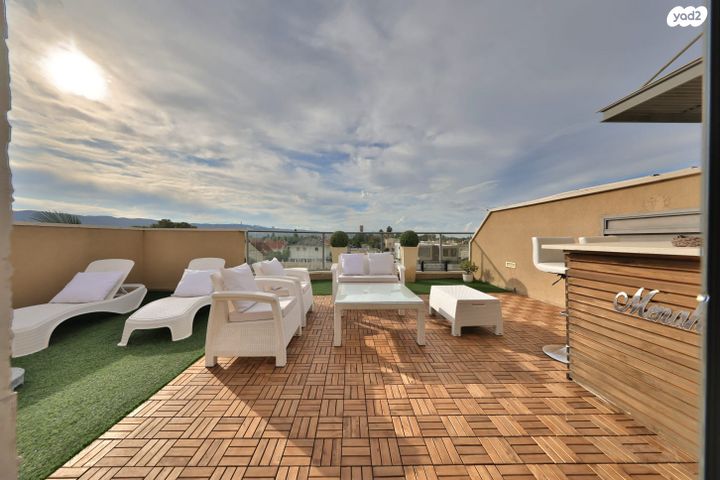 גג/ פנטהאוז, אלונים, קרית אתא