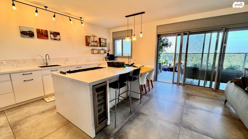 דירה, דליה רביקוביץ, מרכז, הרצליה