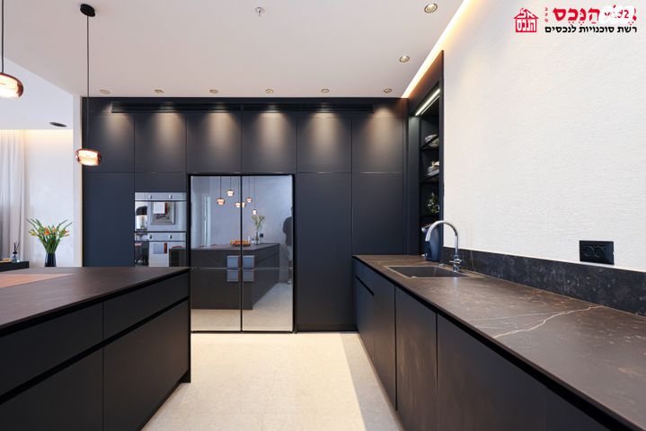 גג/ פנטהאוז, מתחם מרכזי, גני תקווה