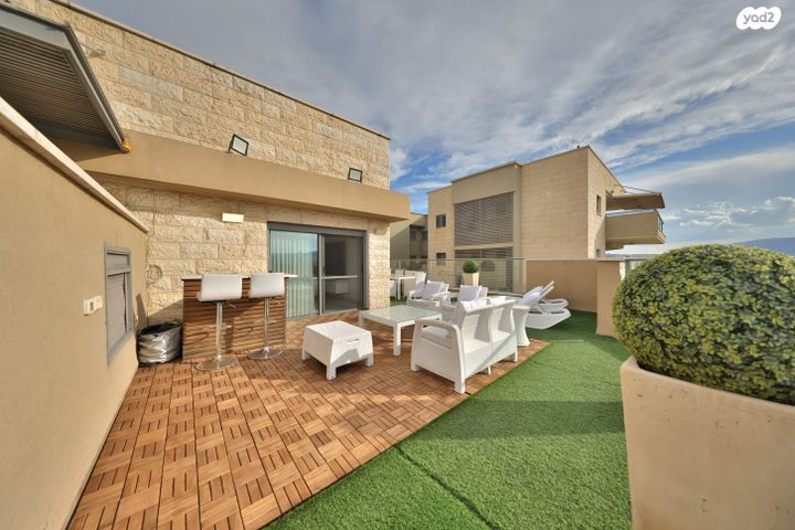 גג/ פנטהאוז, אלונים, קרית אתא