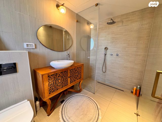 דירה, דליה רביקוביץ, מרכז, הרצליה