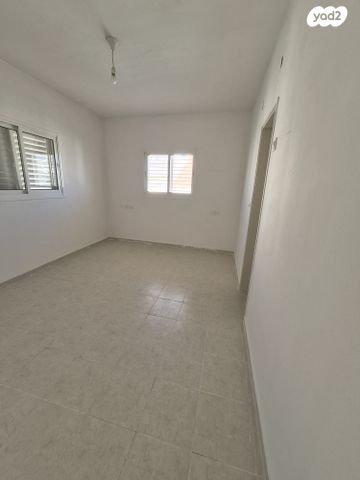 גג/ פנטהאוז, ראשונים, כפר סבא