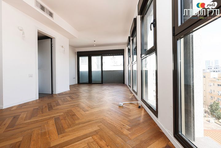 דופלקס, תל אביב יפו