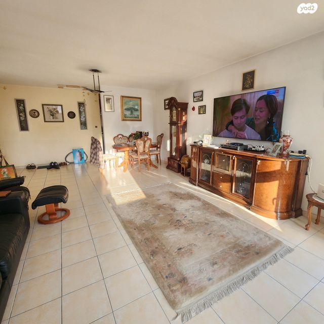 דירה, ז'בוטינסקי 4, עצמאות יוספטל, בת ים