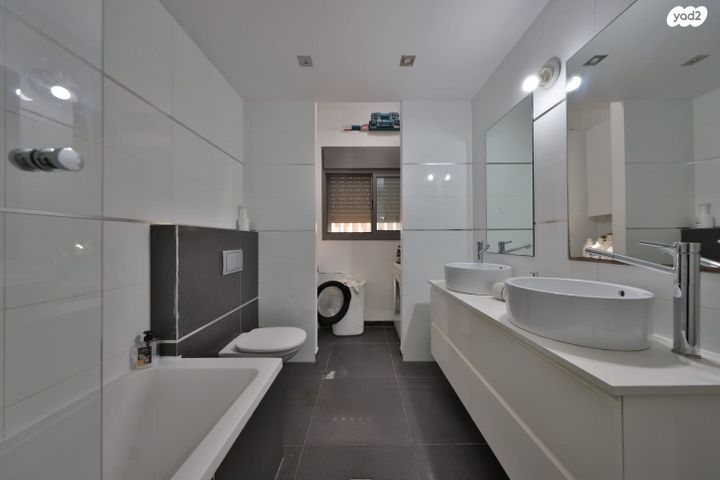 גג/ פנטהאוז, אלונים, קרית אתא