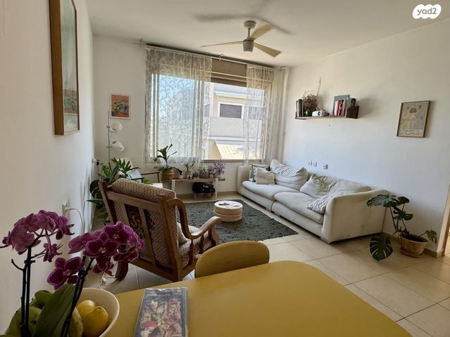 שדרות ירושלים 63