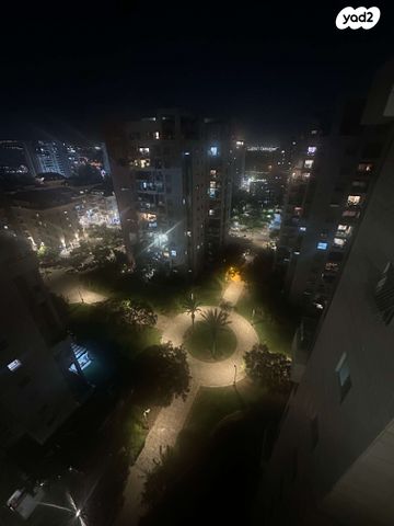 דירה, יהוד מונוסון