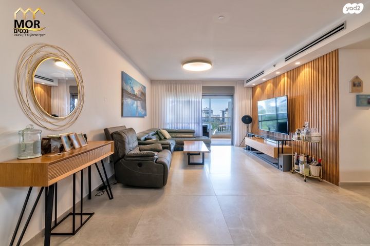 דירה, נאות רבין, יבנה