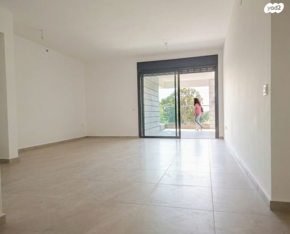 דירה, רועי קליין, קרית קריניצי, רמת גן