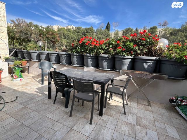 גג/ פנטהאוז, ארמון הנציב, תלפיות מזרח, ירושלים