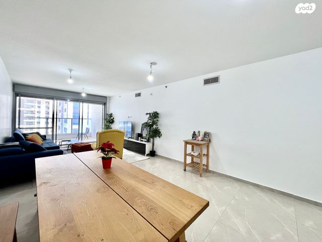 דירה, הרב קוק 55, צפון מערב מרכז העיר, נתניה